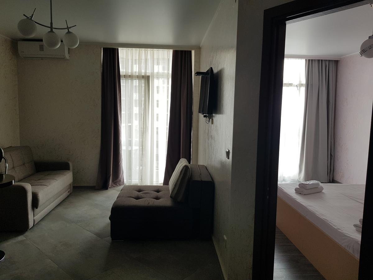 Viva Blue Batumi Aparthotel Buitenkant foto