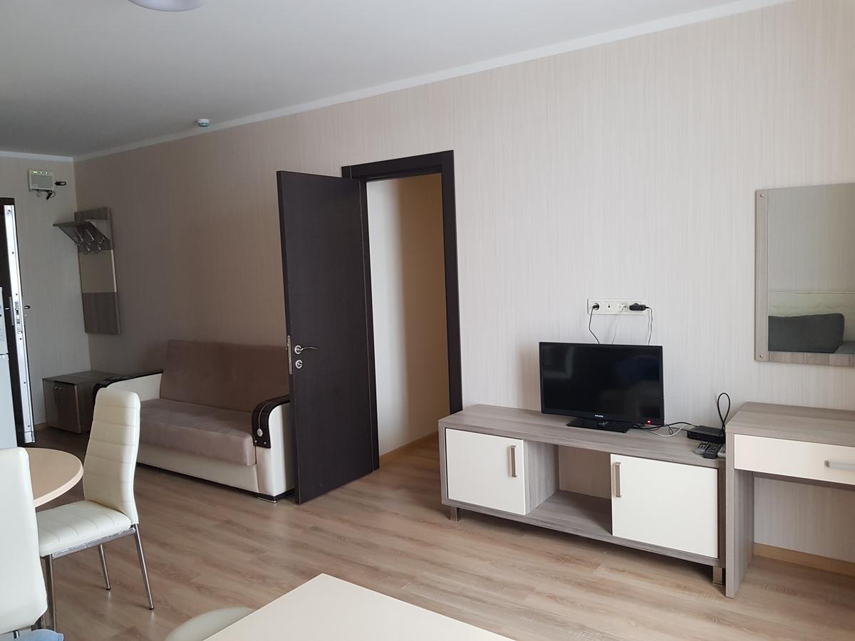 Viva Blue Batumi Aparthotel Buitenkant foto
