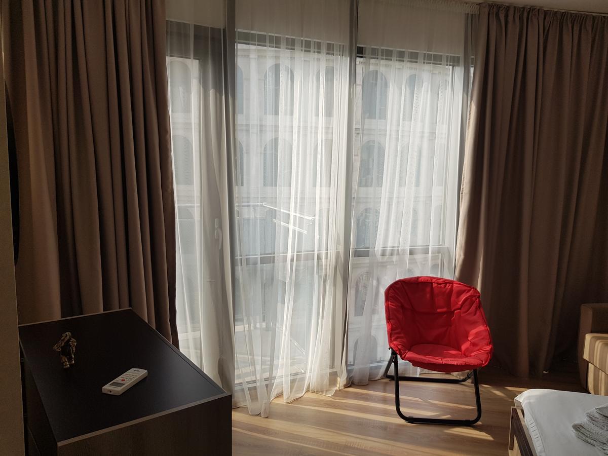 Viva Blue Batumi Aparthotel Buitenkant foto