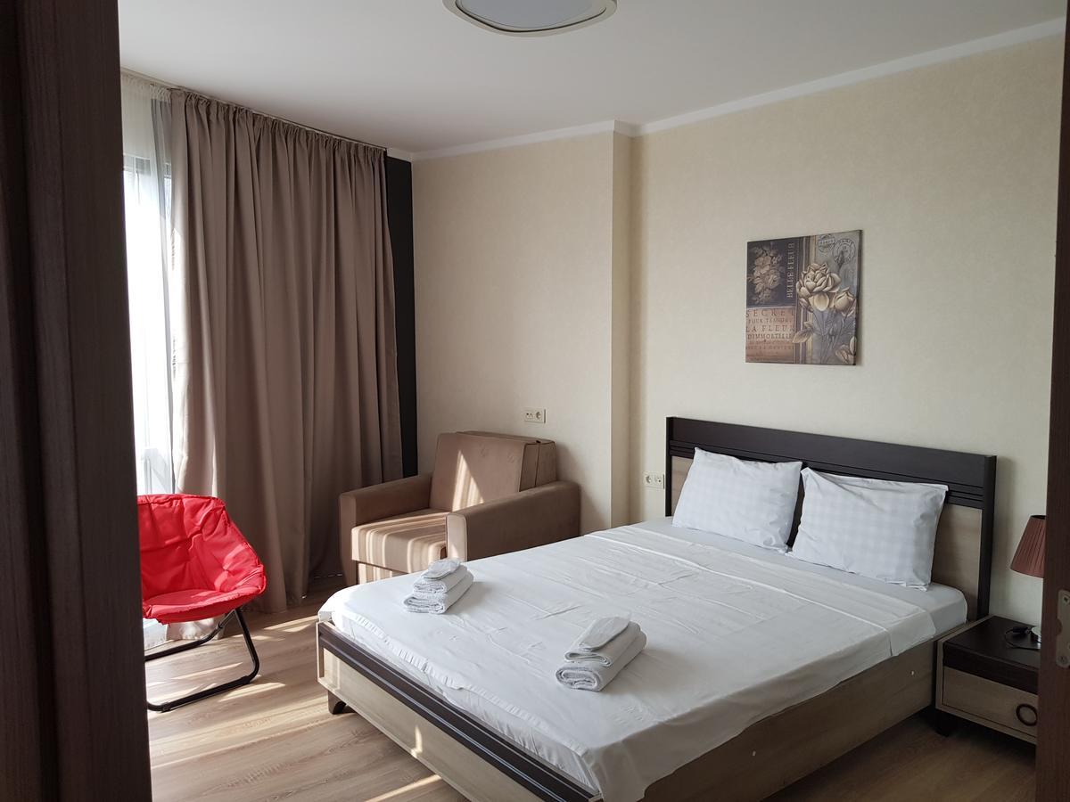 Viva Blue Batumi Aparthotel Buitenkant foto