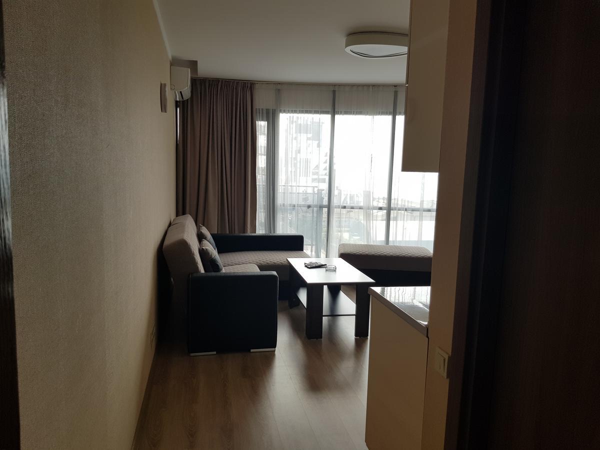 Viva Blue Batumi Aparthotel Buitenkant foto